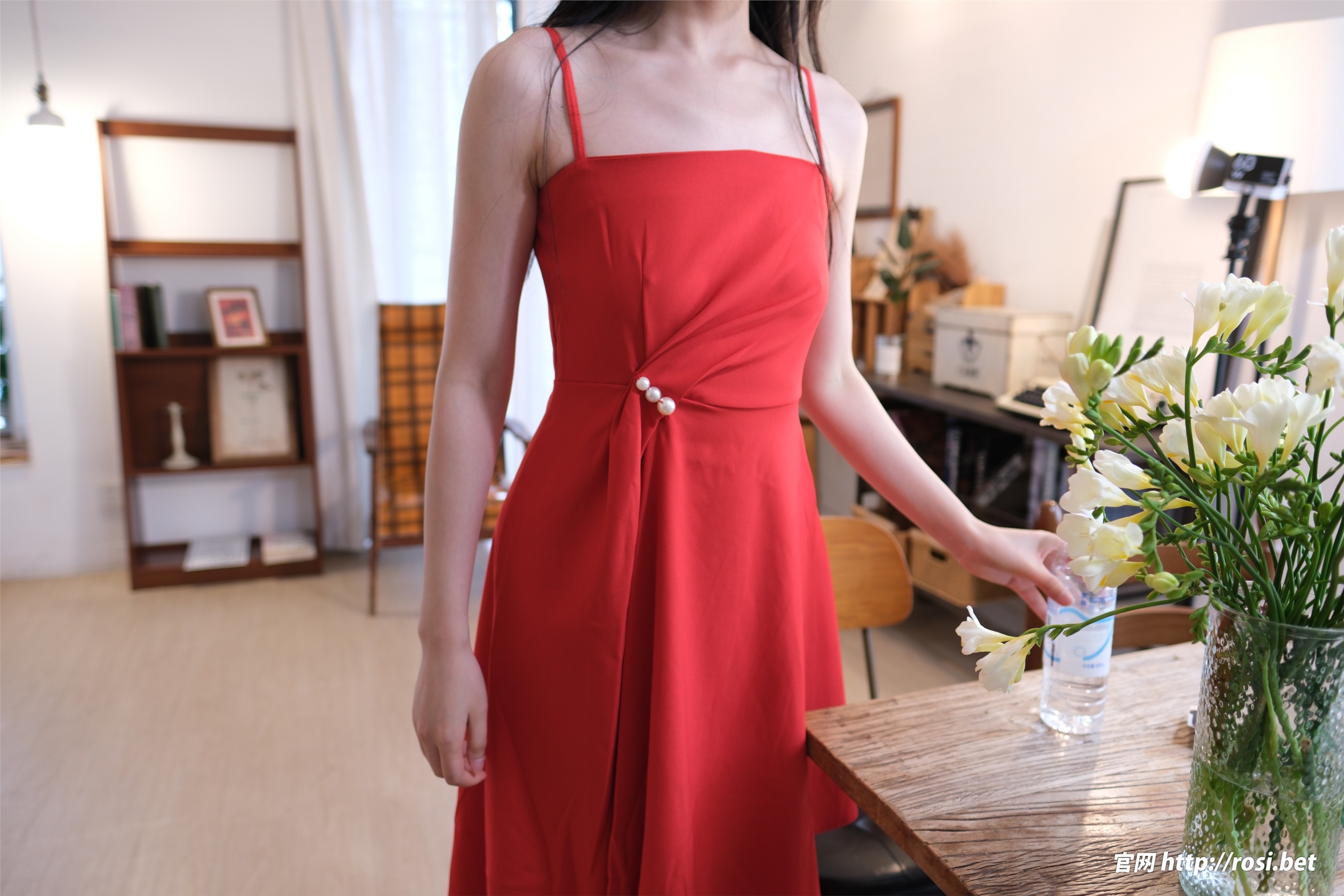 ROSI写真 2025.11.09 NO.5088